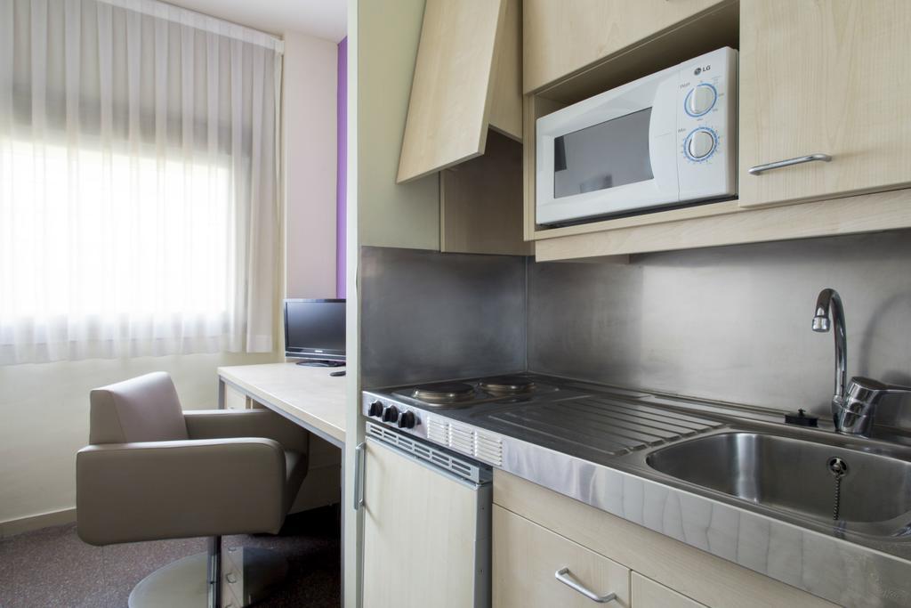 Residencia Universitaria Resa Los Abedules Παμπλόνα Εξωτερικό φωτογραφία
